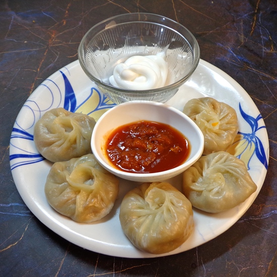 Steamed Chilli Panner Momos